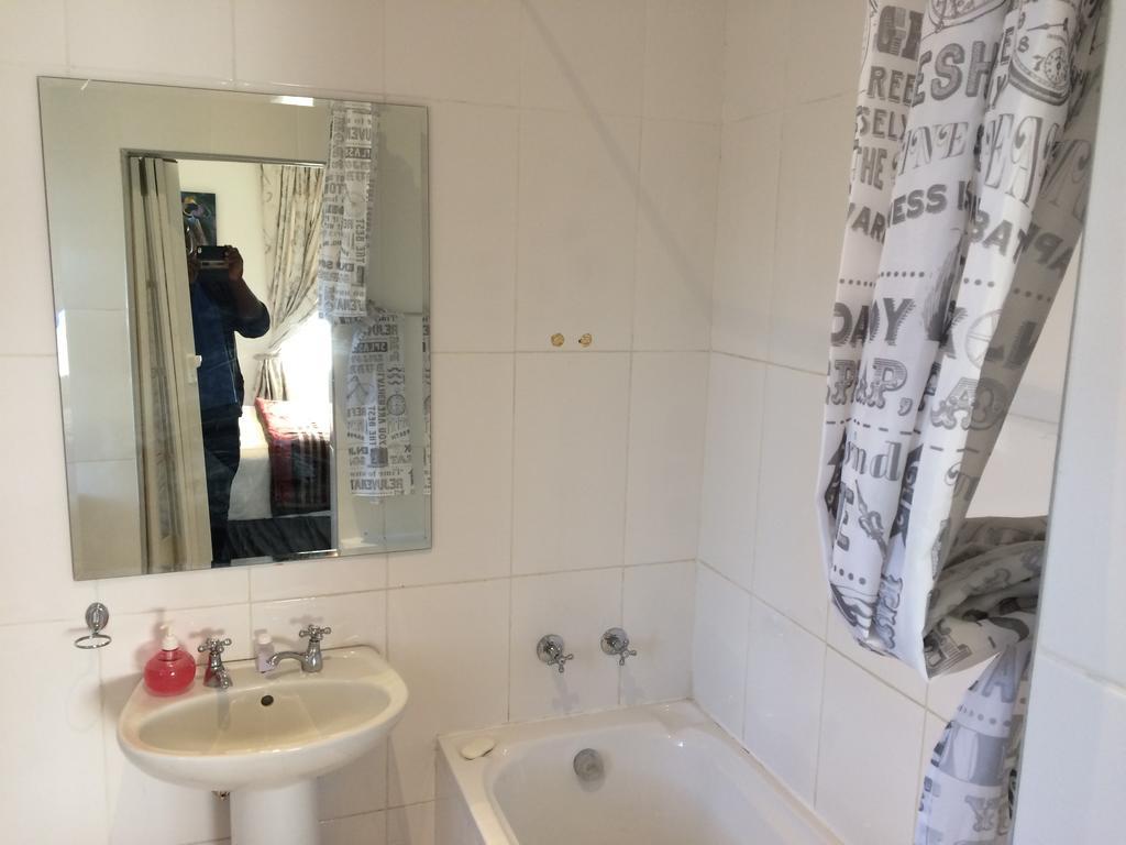 Acn International Regency Lodge Kempton Park Zimmer foto